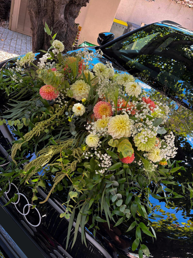 dessus-de-capot-peonia-fleuriste-mariage-evenement-lyon